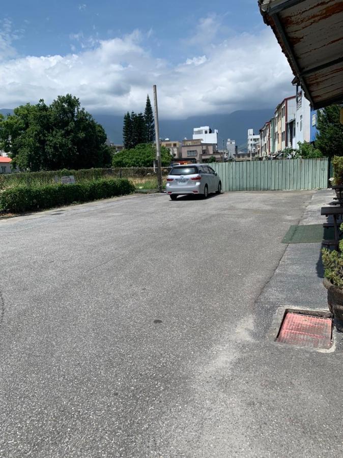 Charming Motel Hualien City Exterior foto