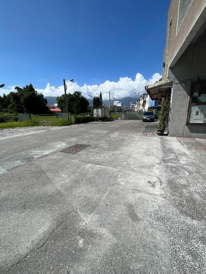 Charming Motel Hualien City Exterior foto